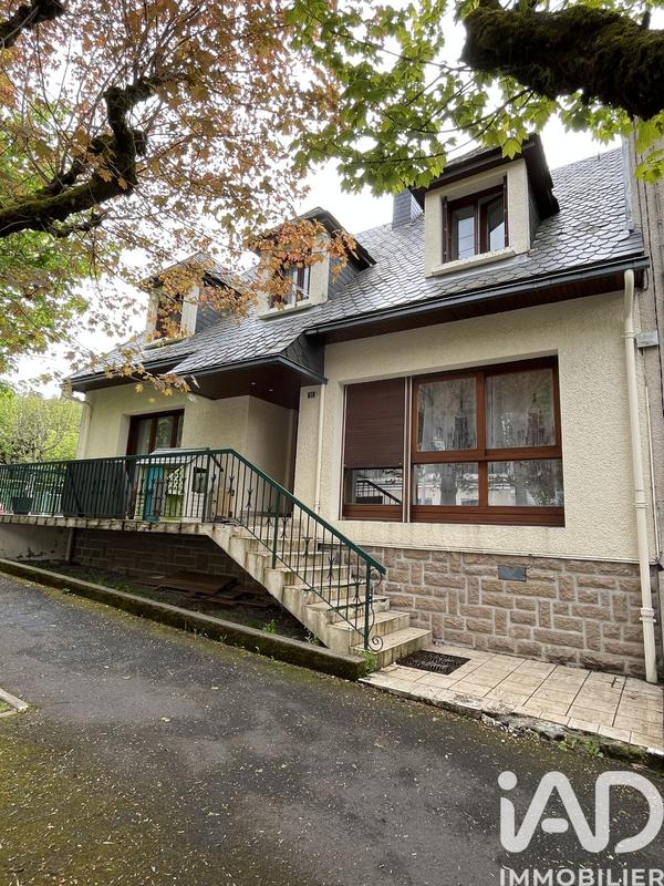 Maison de ville - 124 m² - 8 pièces