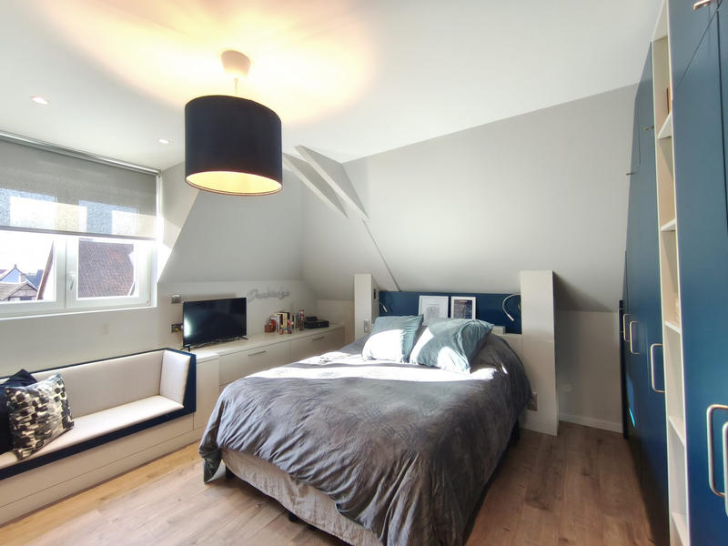 Appartement - 93 m² - 5 pièces