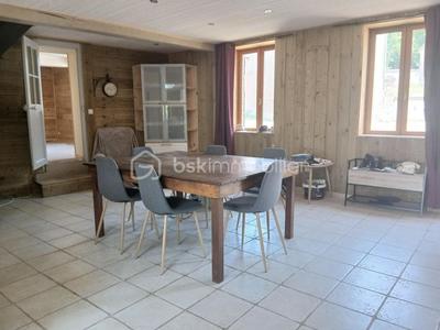 Maison de village - 150 m² - 7 pièces