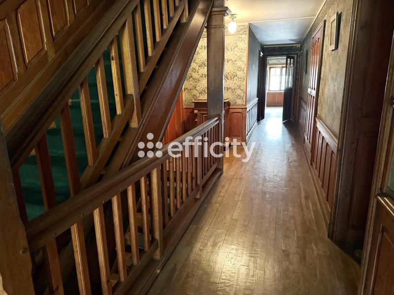 Demeure - 500 m² - 22 pièces