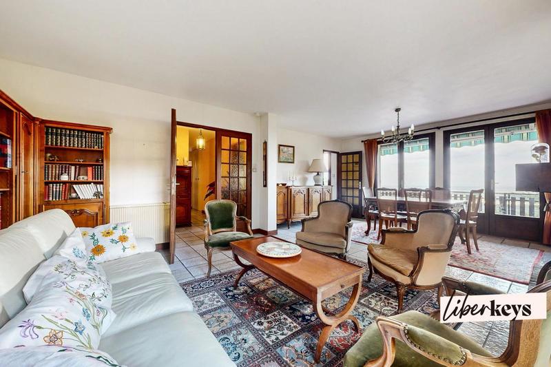 Maison - 101 m² - 5 pièces