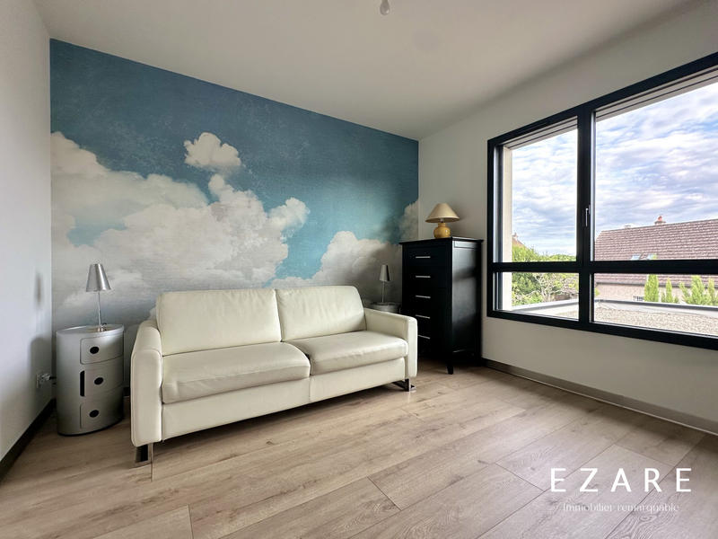 Maison - 186 m² - 7 pièces