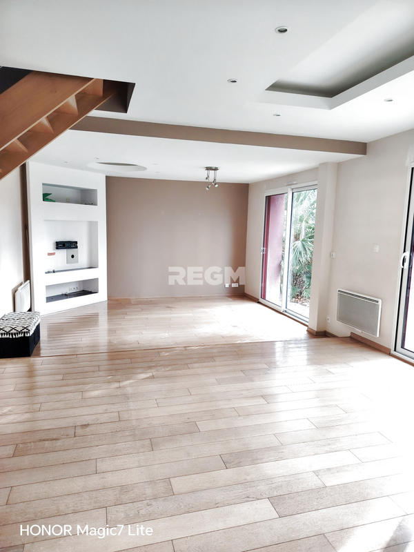 Maison - 116 m² - 6 pièces