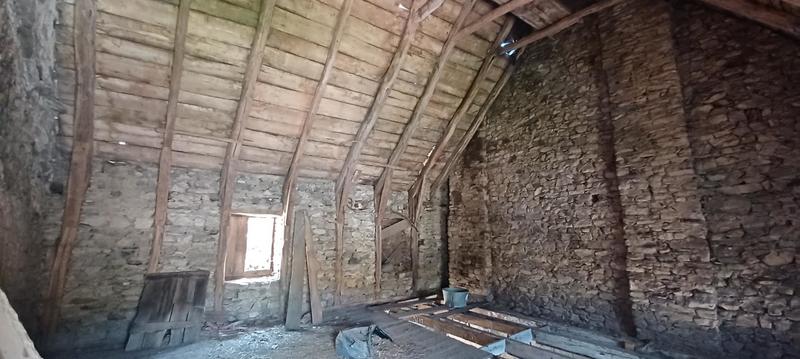 Maison - 250 m² - 5 pièces