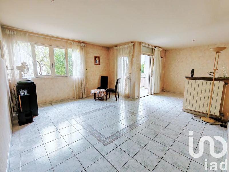 Appartement - 85 m² - 5 pièces