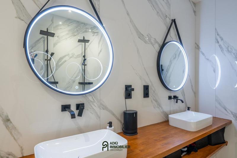 Villa - 182 m² - 6 pièces