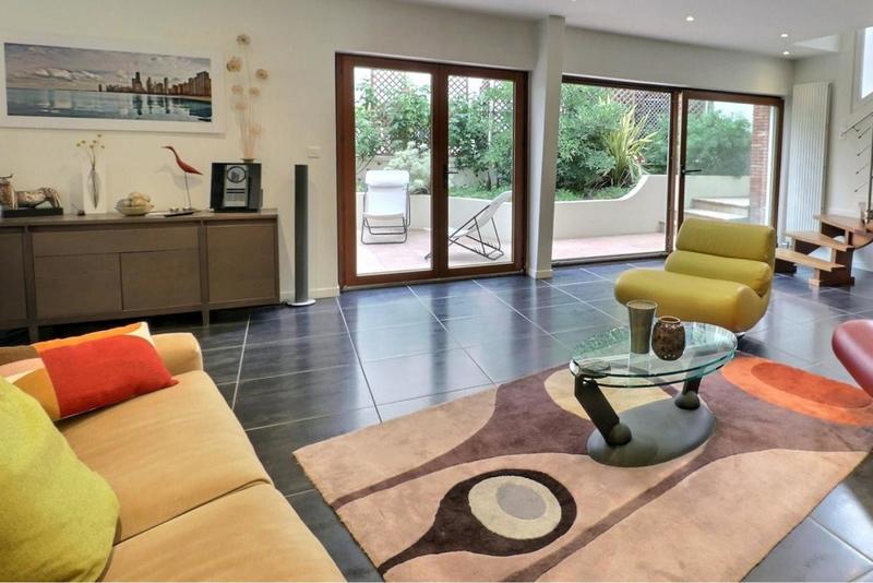 Maison d'architecte - 230 m² - 9 pièces