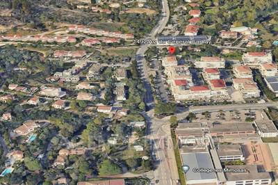 Parking / Garage - 13 m²