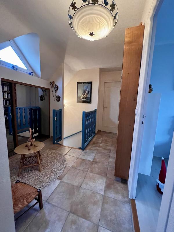 Maison traditionnelle - 175 m² - 8 pièces