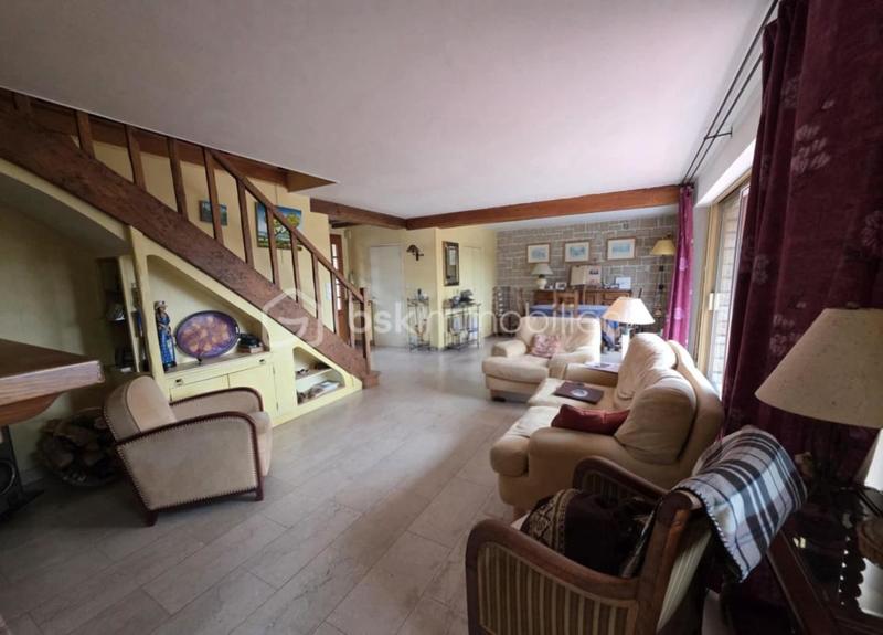 Maison traditionnelle - 142 m² - 5 pièces