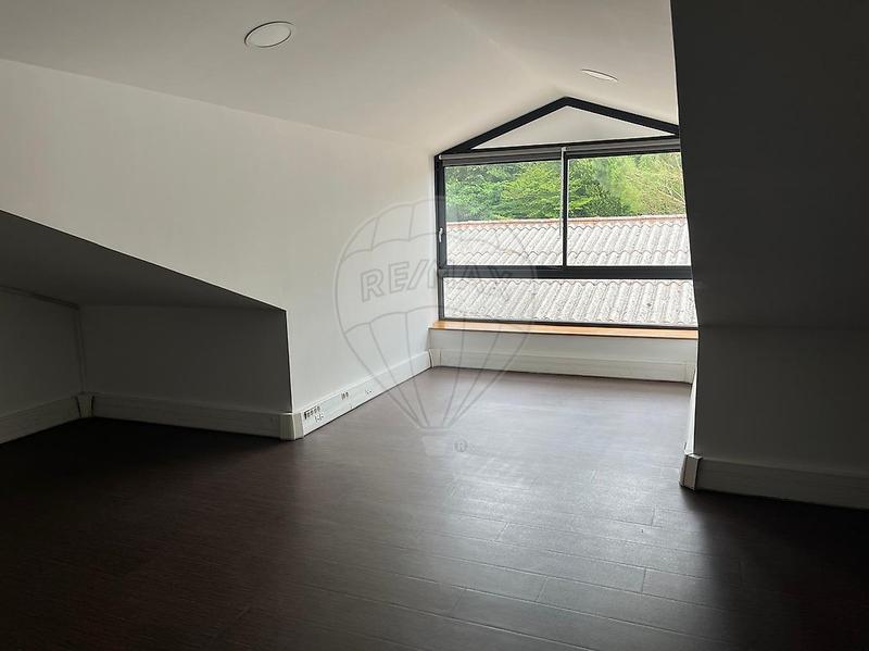 Bureau - 600 m² - 11 pièces