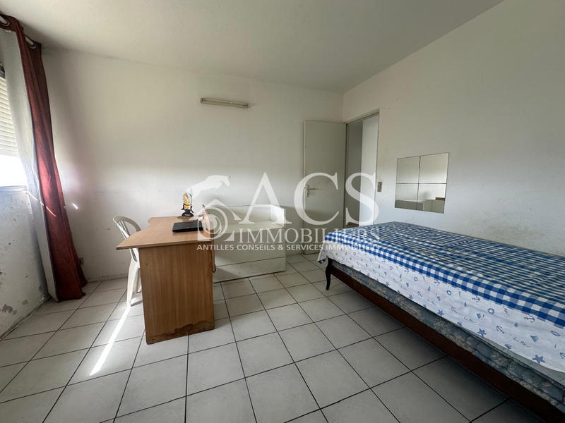 Maison - 220 m² - 6 pièces