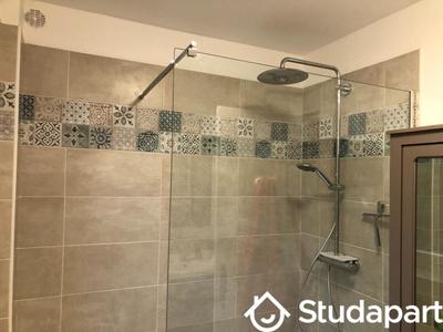 Chambre - 14 m² - 1 pièce