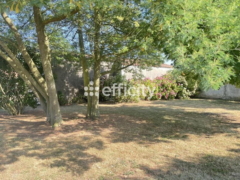 Maison - 245 m² - 10 pièces