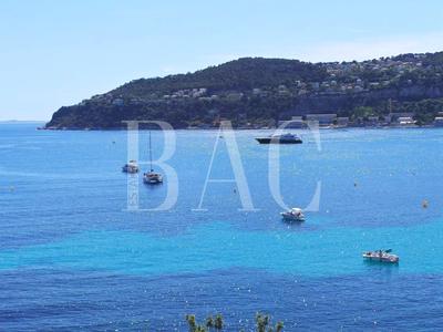 Villa - 760 m² - 16 pièces