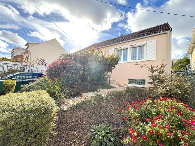 Maison - 77 m² - 4 pièces