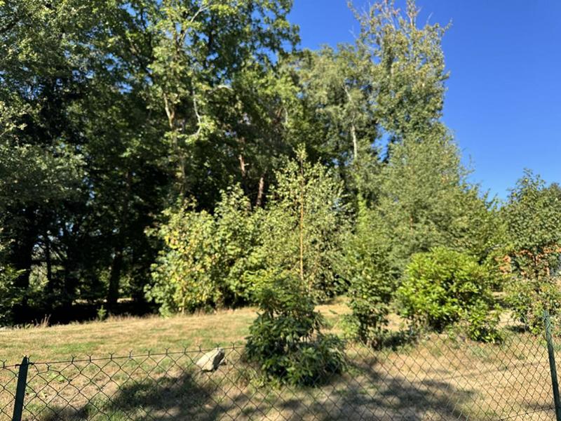 Terrain constructible - 800 m²