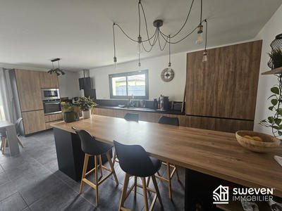 Maison - 127 m² - 5 pièces