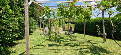 Maison - 300 m² - 8 pièces