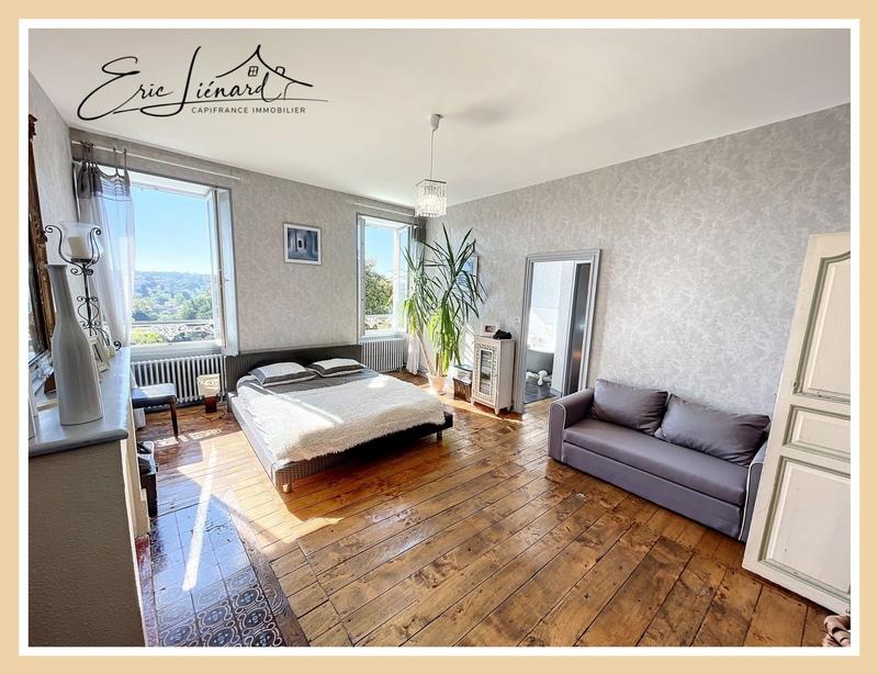 Maison de maîtres - 446 m² - 12 pièces