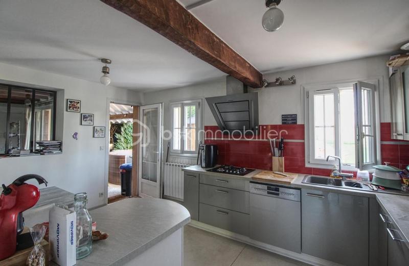 Maison - 200 m² - 8 pièces