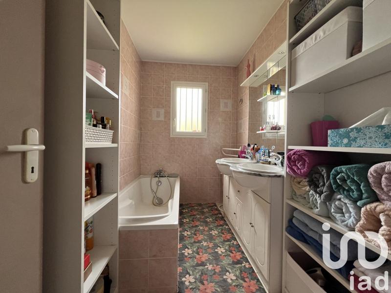 Maison - 95 m² - 4 pièces