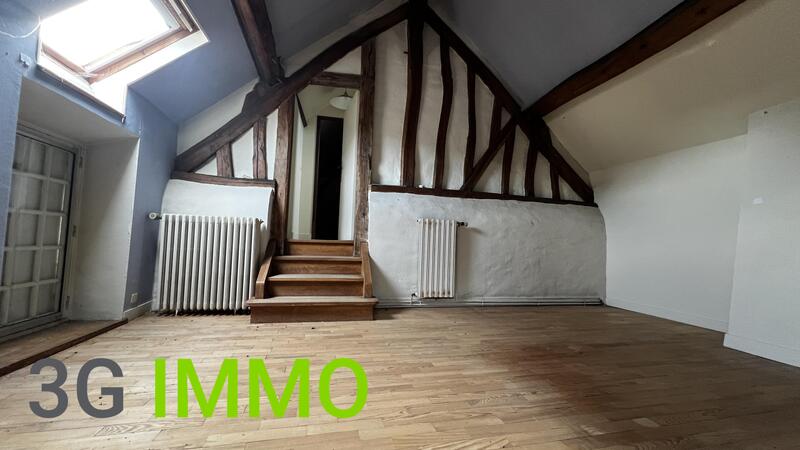 Maison ancienne - 189 m² - 8 pièces
