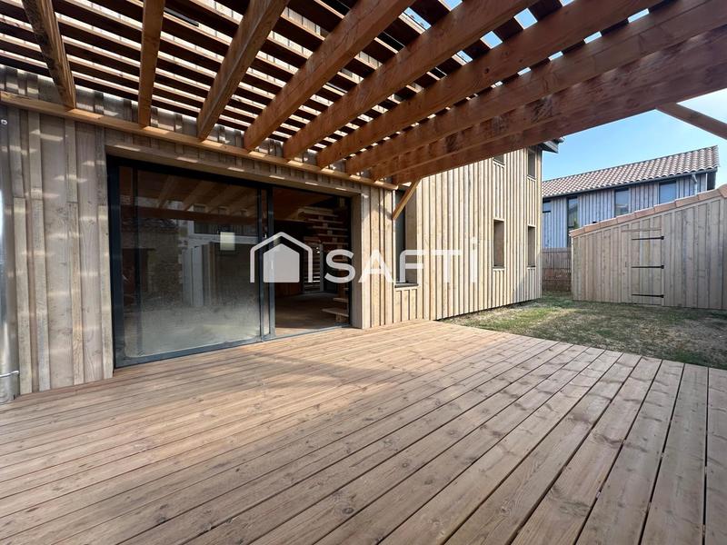 Maison - 120 m² - 5 pièces