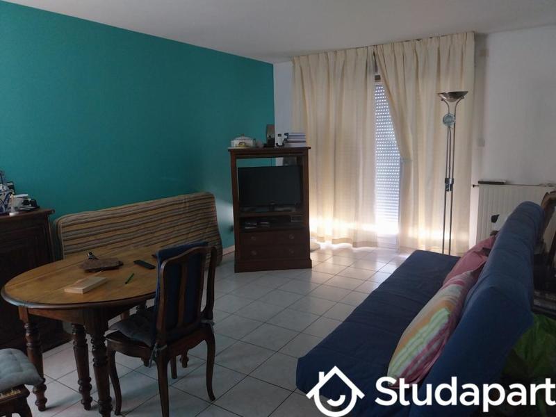 Chambre - 12 m² - 1 pièce