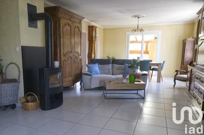 Maison - 219 m² - 9 pièces