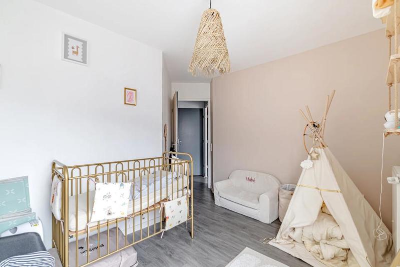 Appartement - 84 m² - 4 pièces