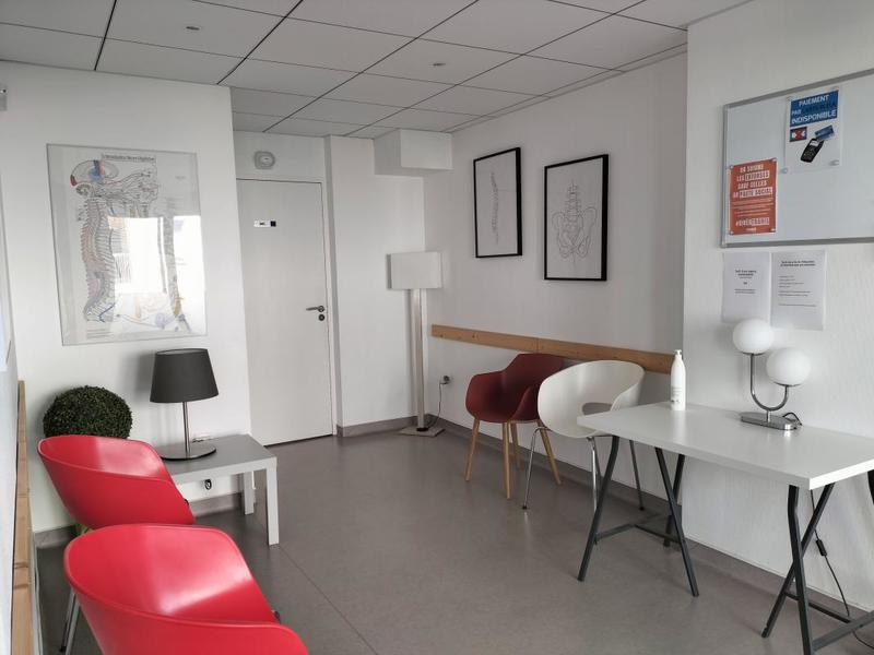 Local d'activité / Entrepôt - 81 m²