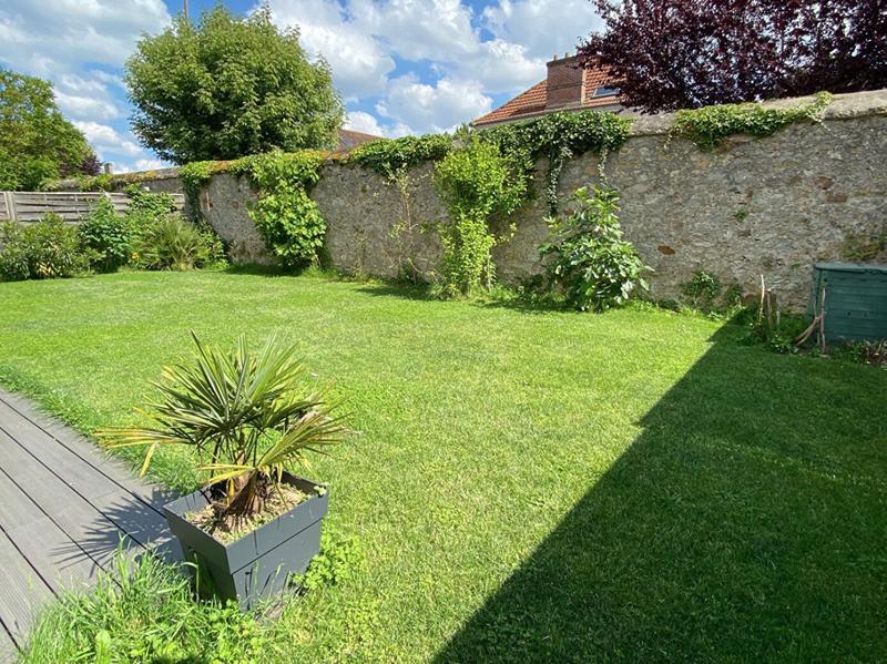 Maison - 165 m² - 8 pièces