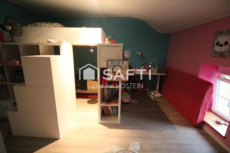 Maison - 284 m² - 10 pièces