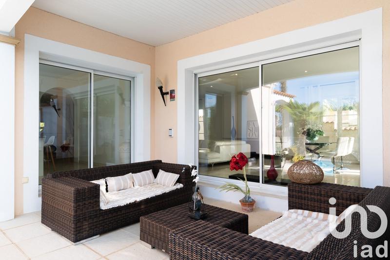 Maison - 252 m² - 8 pièces