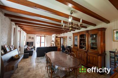 Appartement - 140 m² - 5 pièces