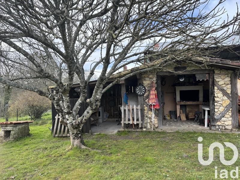 Maison - 220 m² - 6 pièces