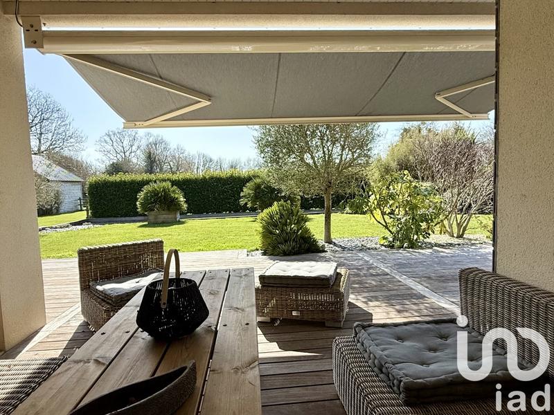 Maison - 250 m² - 10 pièces