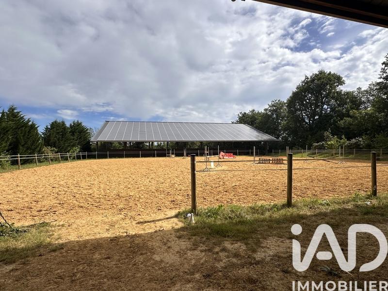 Maison - 226 m² - 7 pièces