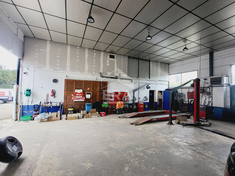 Maison - 420 m² - 5 pièces