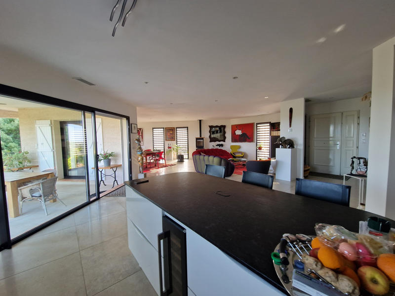 Villa - 187 m² - 6 pièces