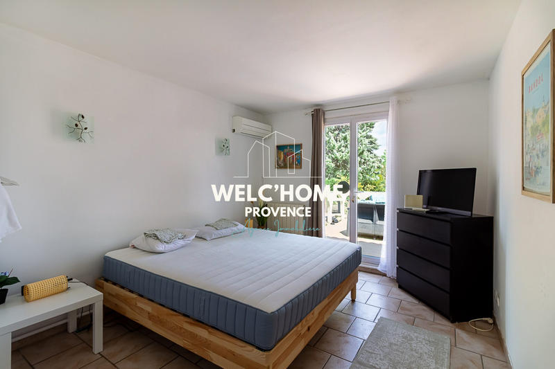 Villa - 240 m² - 8 pièces