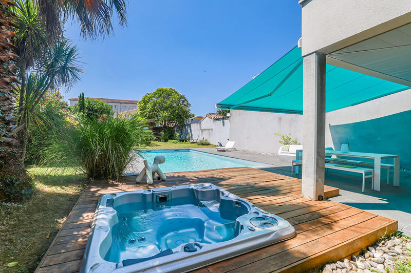 Maison - 147 m² - 5 pièces