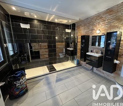 Maison - 113 m² - 4 pièces