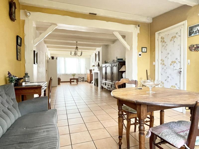 Maison - 98 m² - 4 pièces