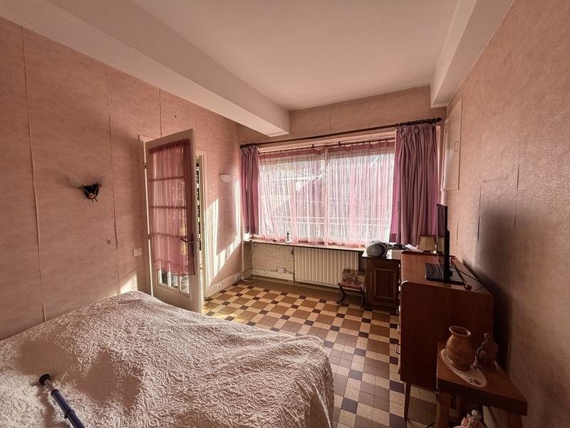 Maison - 180 m² - 9 pièces