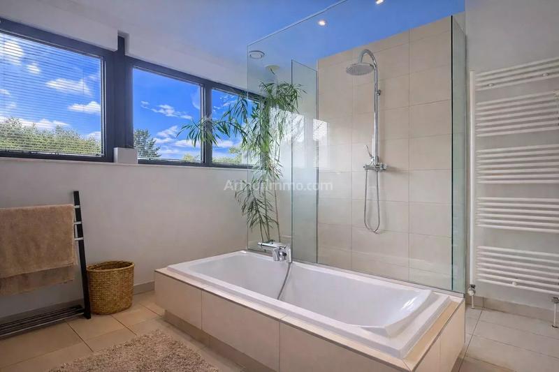 Maison - 170 m² - 6 pièces