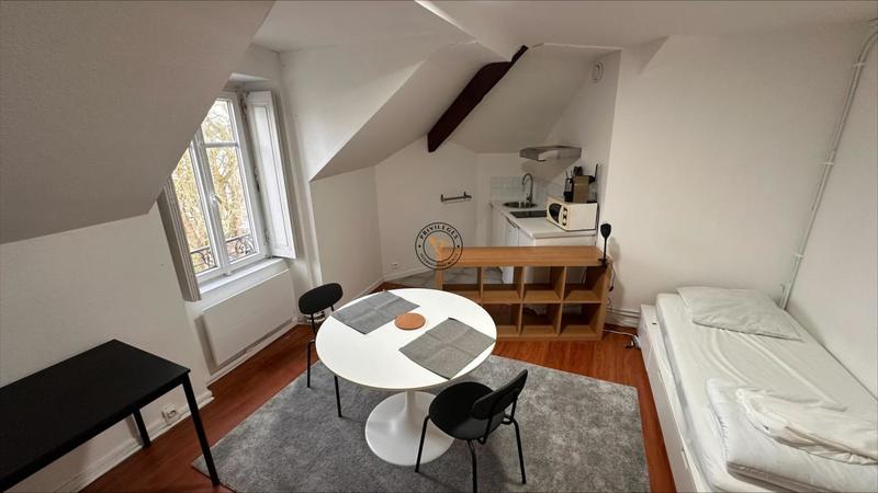 Appartement - 15 m² - 1 pièce
