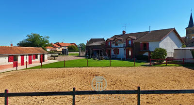 Propriété - 236 m² - 7 pièces