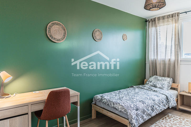 Appartement - 76 m² - 5 pièces